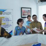 Pj. Sekda Kalteng, Linae Victoria Aden, saat melakukan silaturahmi ke Dinas Perhubungan. (Foto : MMC Kalteng)