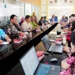 Suasana Rapat Pembahasan Penawaran Kerja Sama Daerah antara Pemerintah Provinsi Kalimantan Tengah dan Pemerintah Provinsi Kalimantan Selatan.