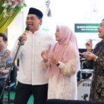 Bupati Barito Utara, H. Shalahuddin dalam suasana kebersamaan dan kehangatan pada momen Hari Raya Iduladha di Rumah Jabatan Bupati Barito Utara. (foto : Diskominfosandi)