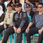 Bupati Barito Utara H. Shalahuddin bersama jajaran Pemerintah Kabupaten Barito Utara saat menyaksikan Perlombaan Besei Kambe di kawasan Water Front City (WFC) Siring Muara Teweh, Sabtu (27/6/2026). (foto : Diskominfosandi Barut)