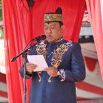 Wagub Edy Pratowo saat sampaikan amanat Gubernur Kalteng pada Upacara Peringatan Hari Jadi ke-24 Kabupaten Sukamara yang digelar di Halaman Kantor Bupati Sukamara. (Foto : Ist)